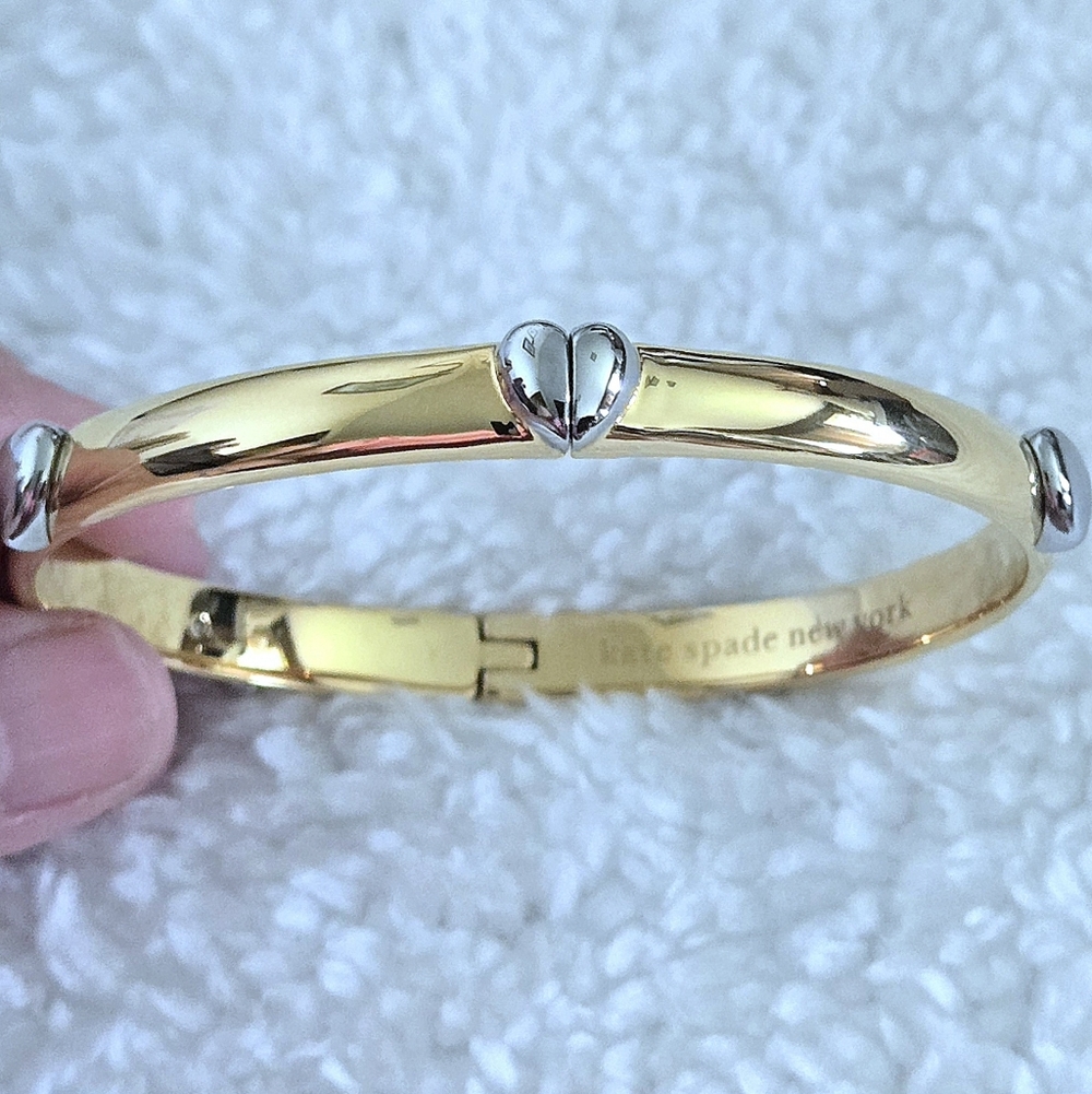 Kate Spade Gold💛 "Heartful" Hinged Bracelet - NWT - Picture 2 of 16